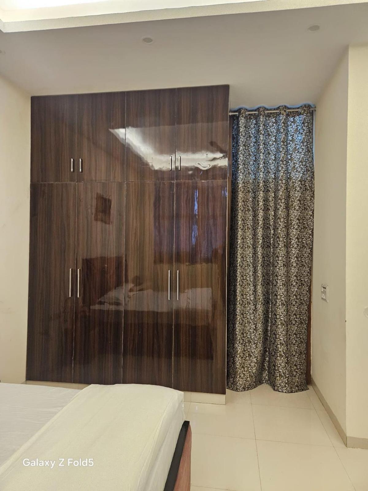 Bed and Breakfast Ashirwaad 249 Большая Нойда Экстерьер фото